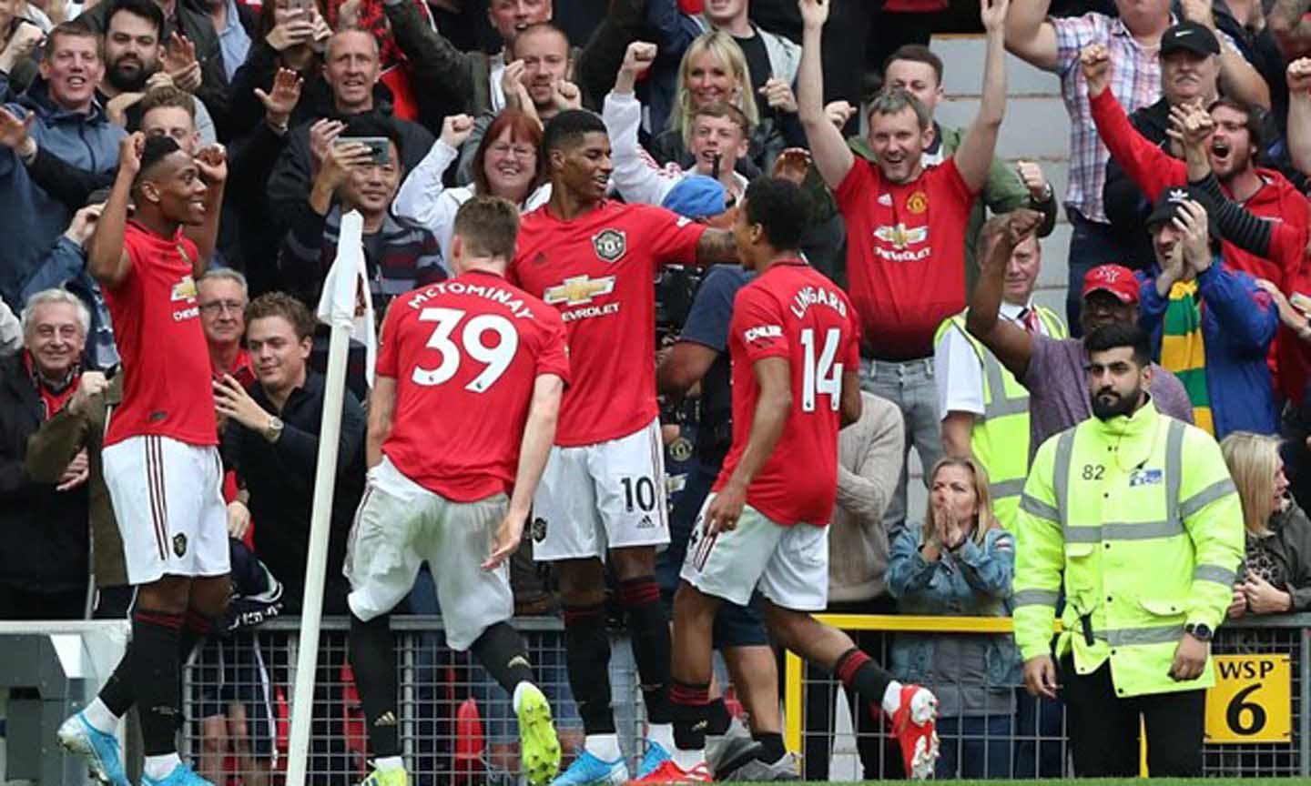 Manchester United có chiến thắng tưng bừng trong ngày ra quân. (Ảnh: Getty)