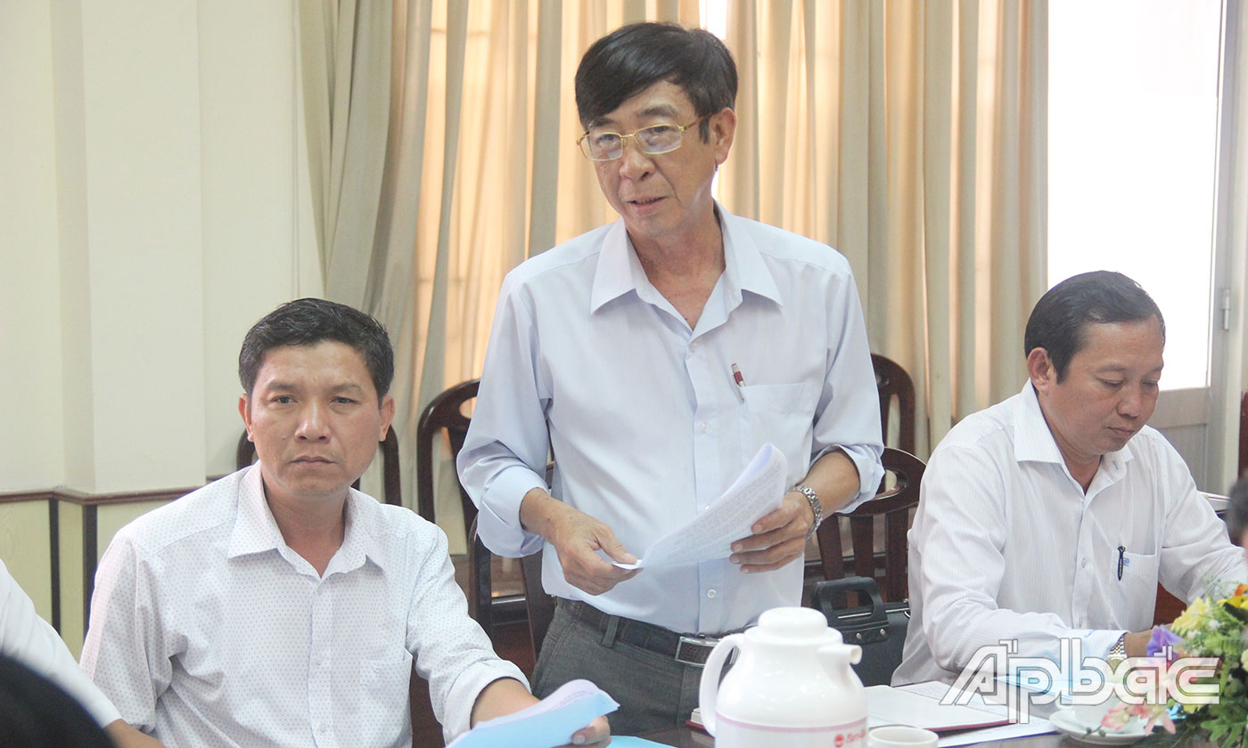 Lãnh đạo huyện Cái Bè phát biểu ý kiến.