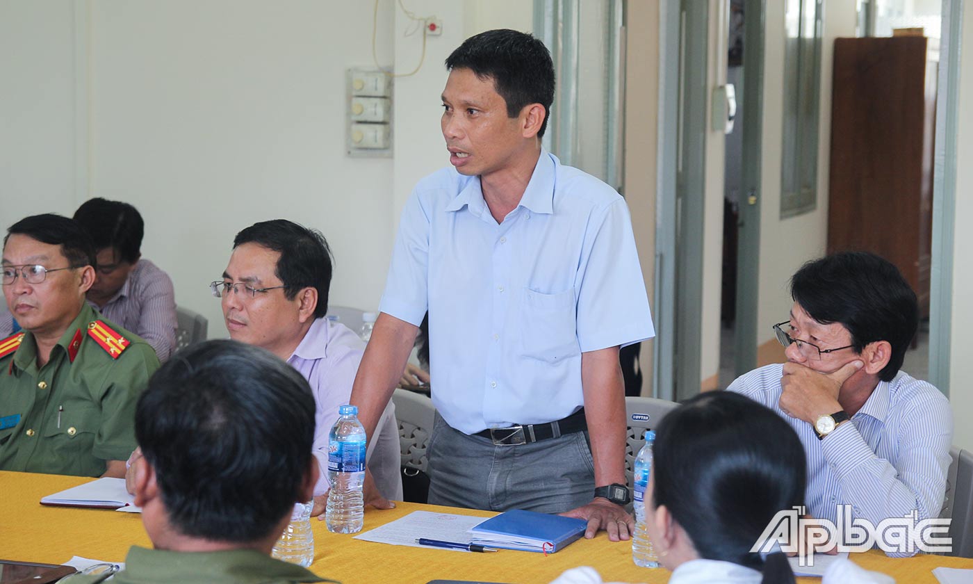 Lãnh đạo các Sở, ngành phát biểu tại buổi làm việc.