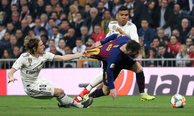 Ngoại hạng Anh đang ngày càng giống La Liga, nơi chỉ có hai đội bóng thay phiên nhau cạnh tranh vô địch. Ảnh: Getty Images.