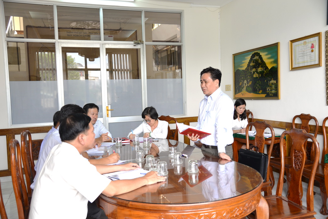 Phó Chủ tịch UBND tỉnh Trần Thanh Dũng chỉ đạo TP. Mỹ Tho tập trung công tác đảm bảo vệ sinh môi trường, không để muỗi vằn có nơi trú ẩn, sinh sản