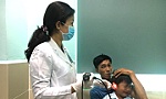Pin nút áo - mối nguy với trẻ nhỏ