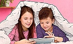 Đa số phụ huynh không trò chuyện với trẻ về an toàn khi trực tuyến