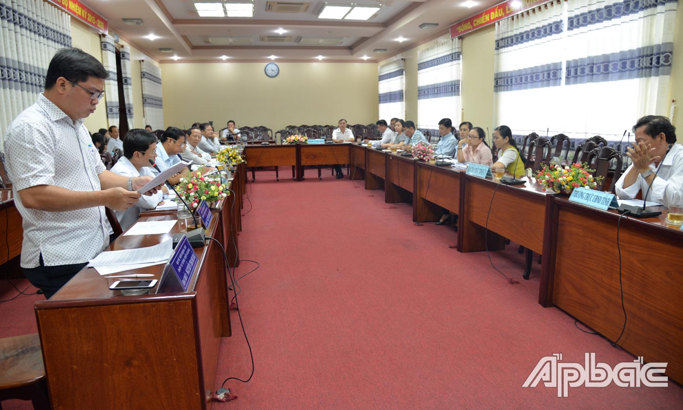 quang cảnh cuộc họp