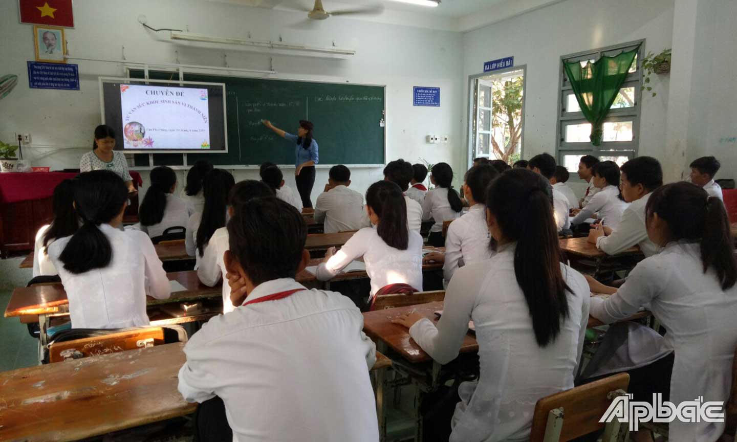 Giáo dục giới tính trong trường học là một trong những giải pháp ngăn ngừa trẻ em bị xâm hại.