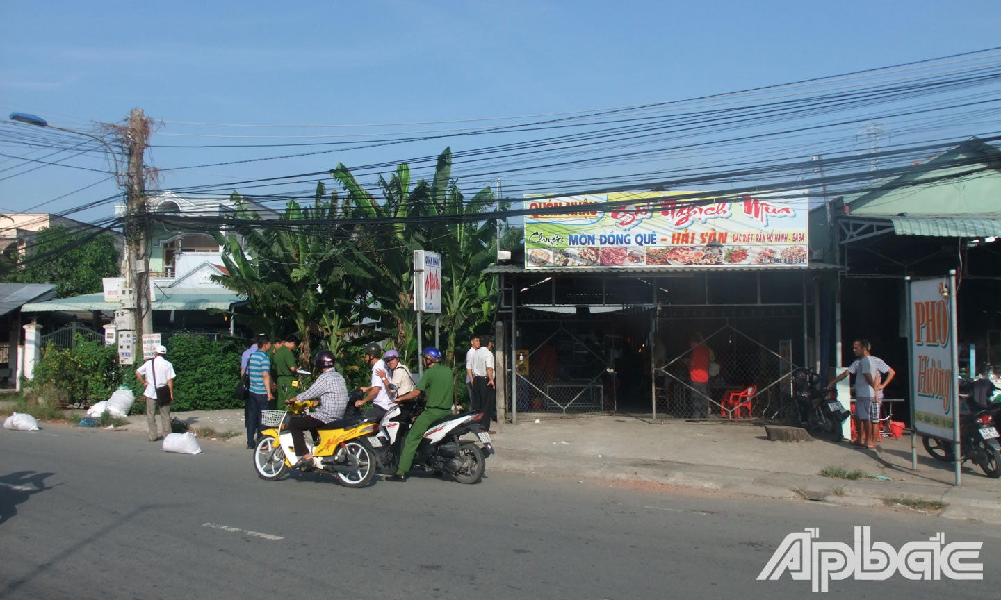 Hiện trường vụ án mạng.