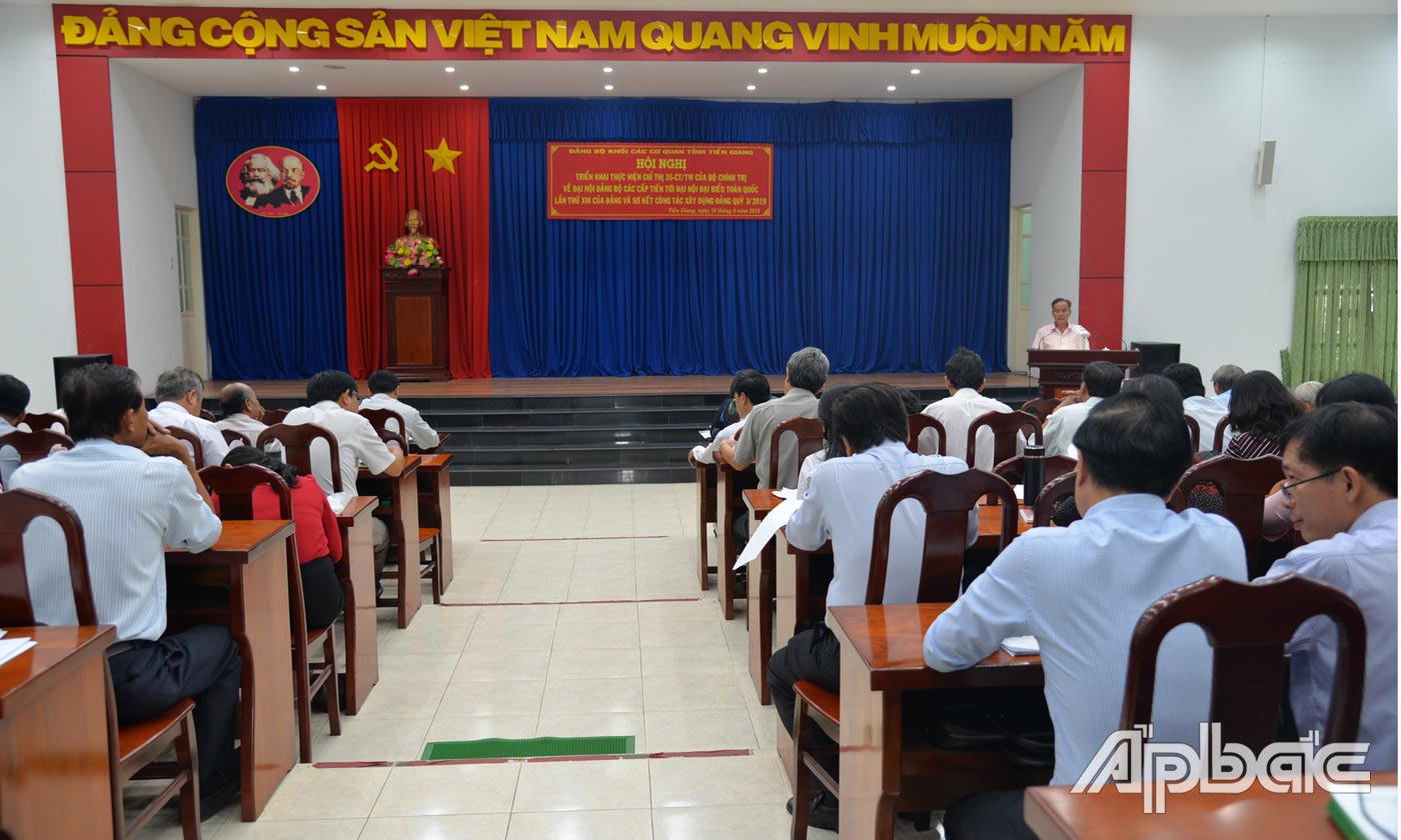 Đại biểu phát biểu tại hội nghị