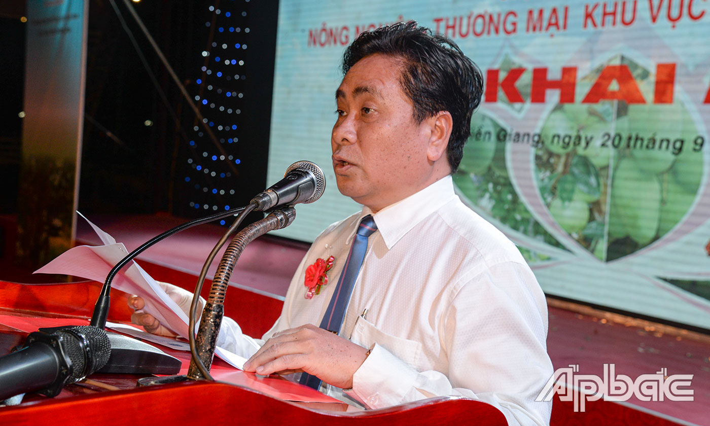 Đồng chí Trần Văn Dũng phát biểu chào mừng.