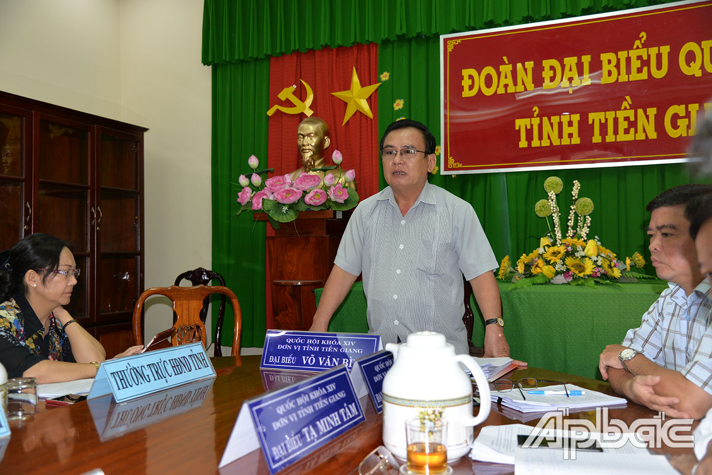 đồng chí Võ Văn Bình, Phó Bí thư Thường trực Tỉnh ủy, Trưởng đoàn ĐBQH tỉnh Tiền Giang 
