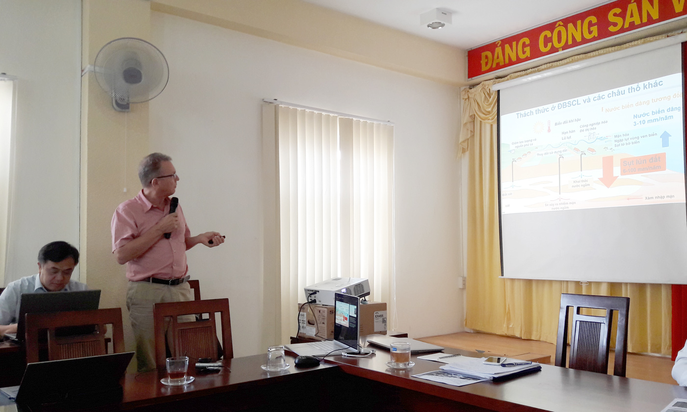 Đoàn chuyên gia làm việc tại Tiền Giang.