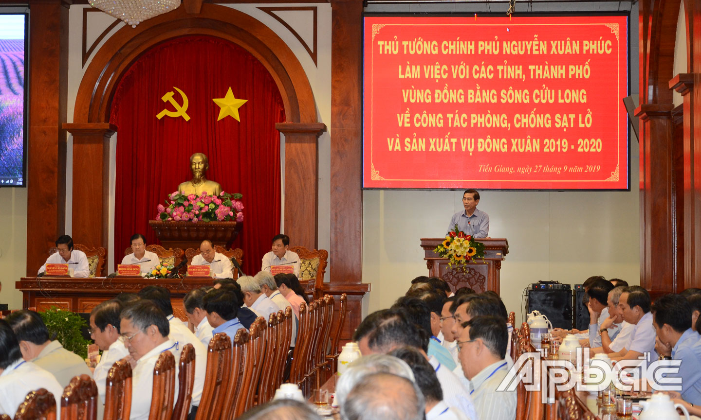 Quang cảnh buổi làm việc.