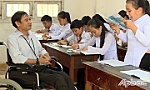 Chuyện vượt khó đến trường của thầy giáo trẻ