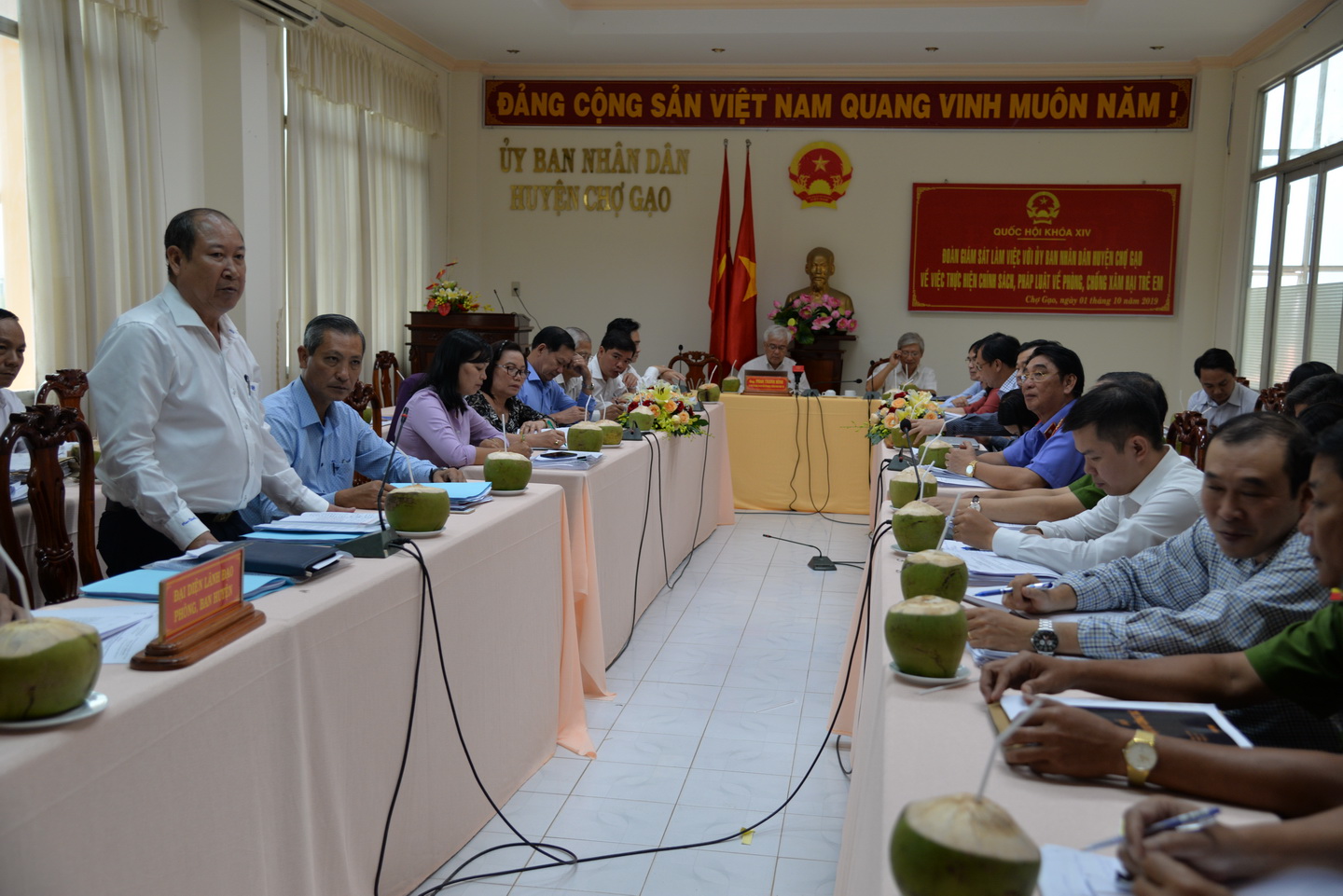 đồng chí Lê Văn Mỹ, Chủ tịch UBND huyện Chợ Gạo cho biết tình hình xâm hại trẻ em trên địa bàn huyện Chợ Gạo giai đoạn 2015-2019 có chiều hướng gia tăng khoảng 31% so với giai đoạn 2011-2015.