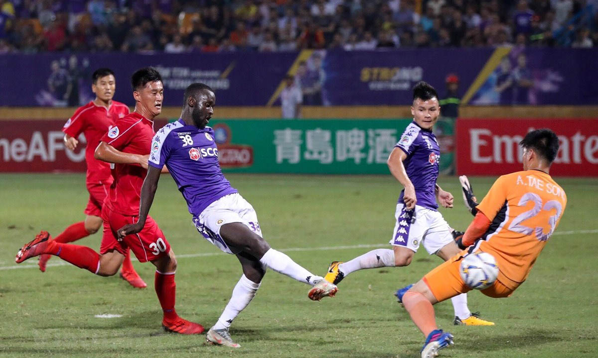 Hà Nội FC dừng bước tại AFC Cup 2019 bởi luật bàn thắng sân khách sau hai lượt trận chung kết liên khu vực. (Ảnh: Như Đạt)