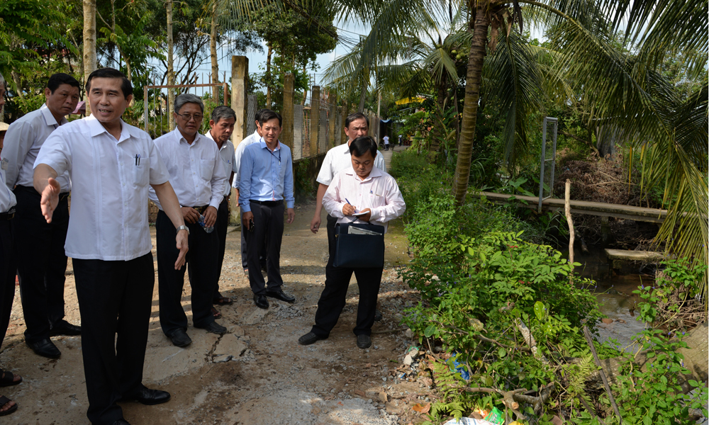 Kiểm tra con đường dẫn vào Trường Tiểu học Tân Phong 2,
