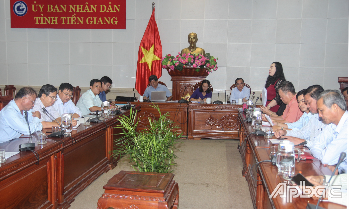 Quang cảnh buổi làm việc.