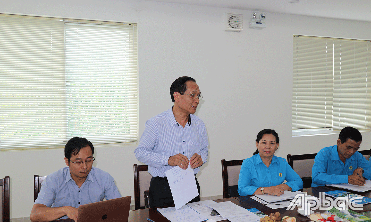 quang cảnh làm việc
