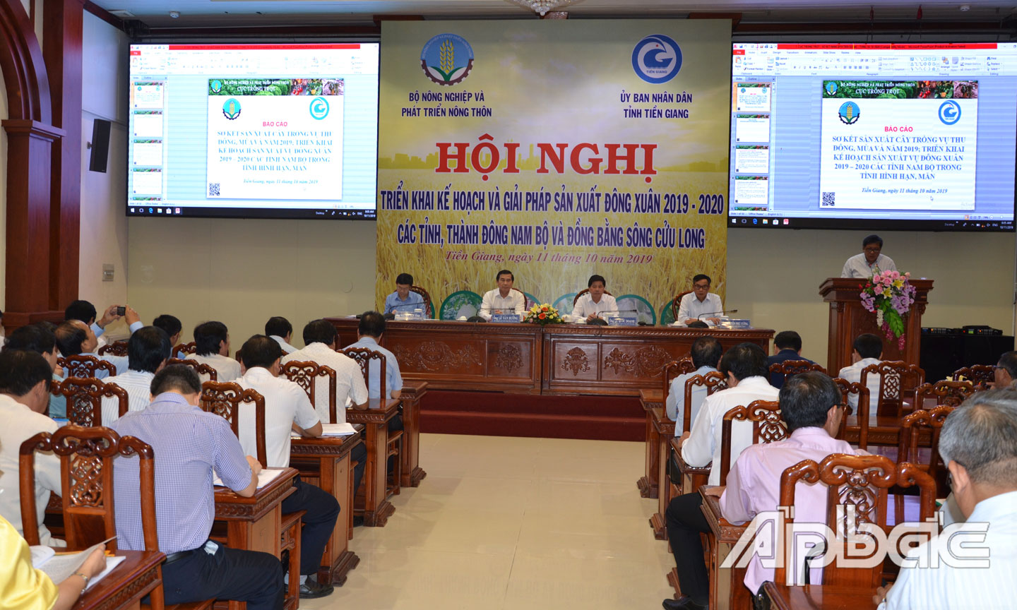 Quang cảnh hội nghị.