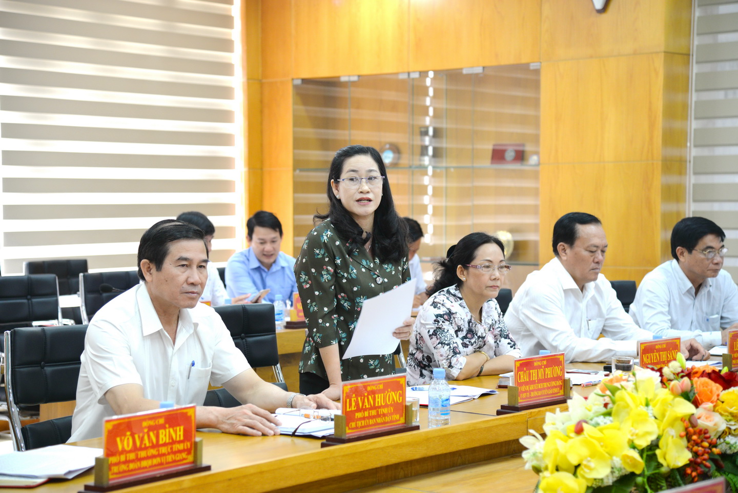 Trưởng Ban Truyên giáo Tỉnh ủy Châu Thị Mỹ Phương phát biểu làm rõ thêm nội dung góp ý của đoàn kiểm tra