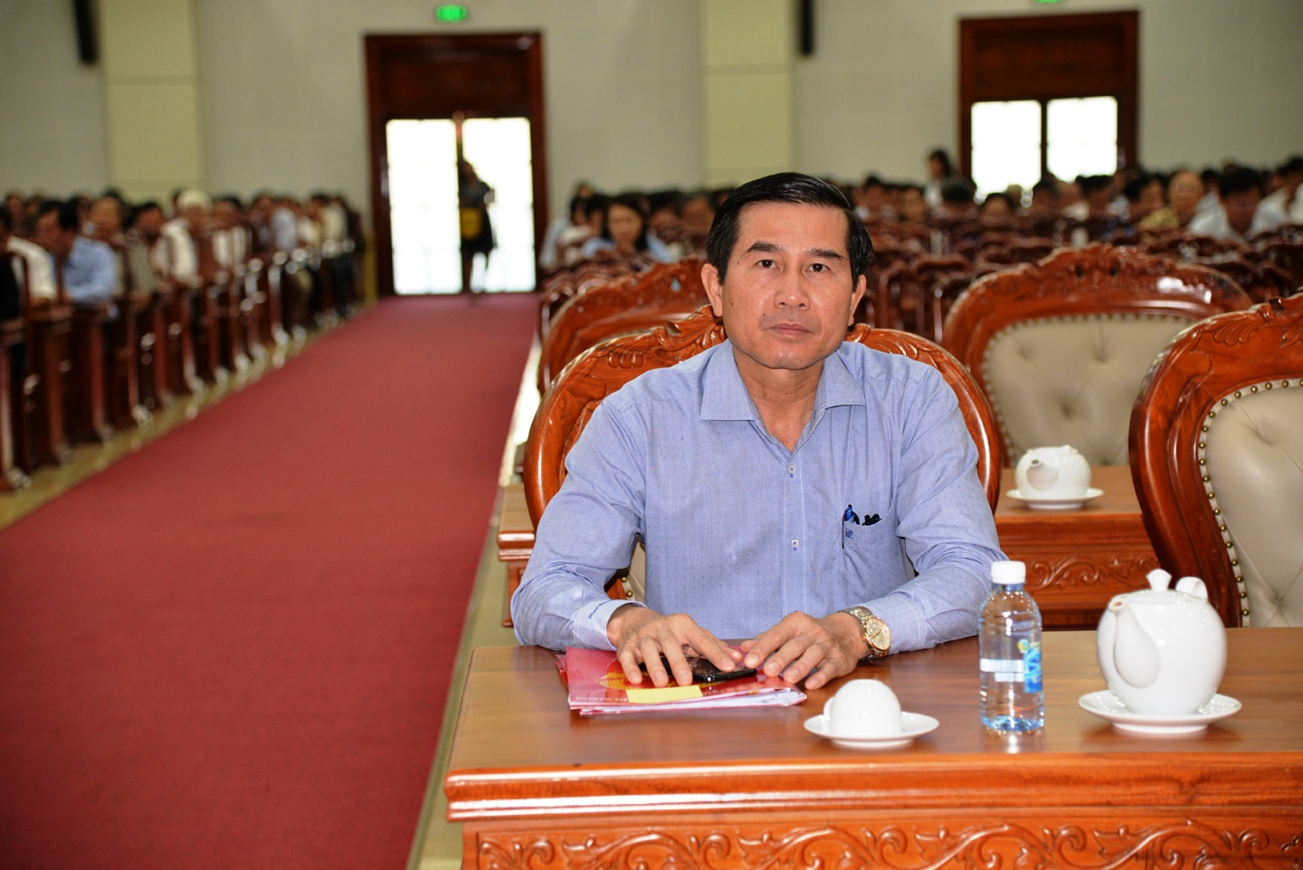 Đồng chí Lê Văn Hưởng, Phó Bí thư Tỉnh ủy, Chủ tịch UBND tỉnh tham dự hội nghị