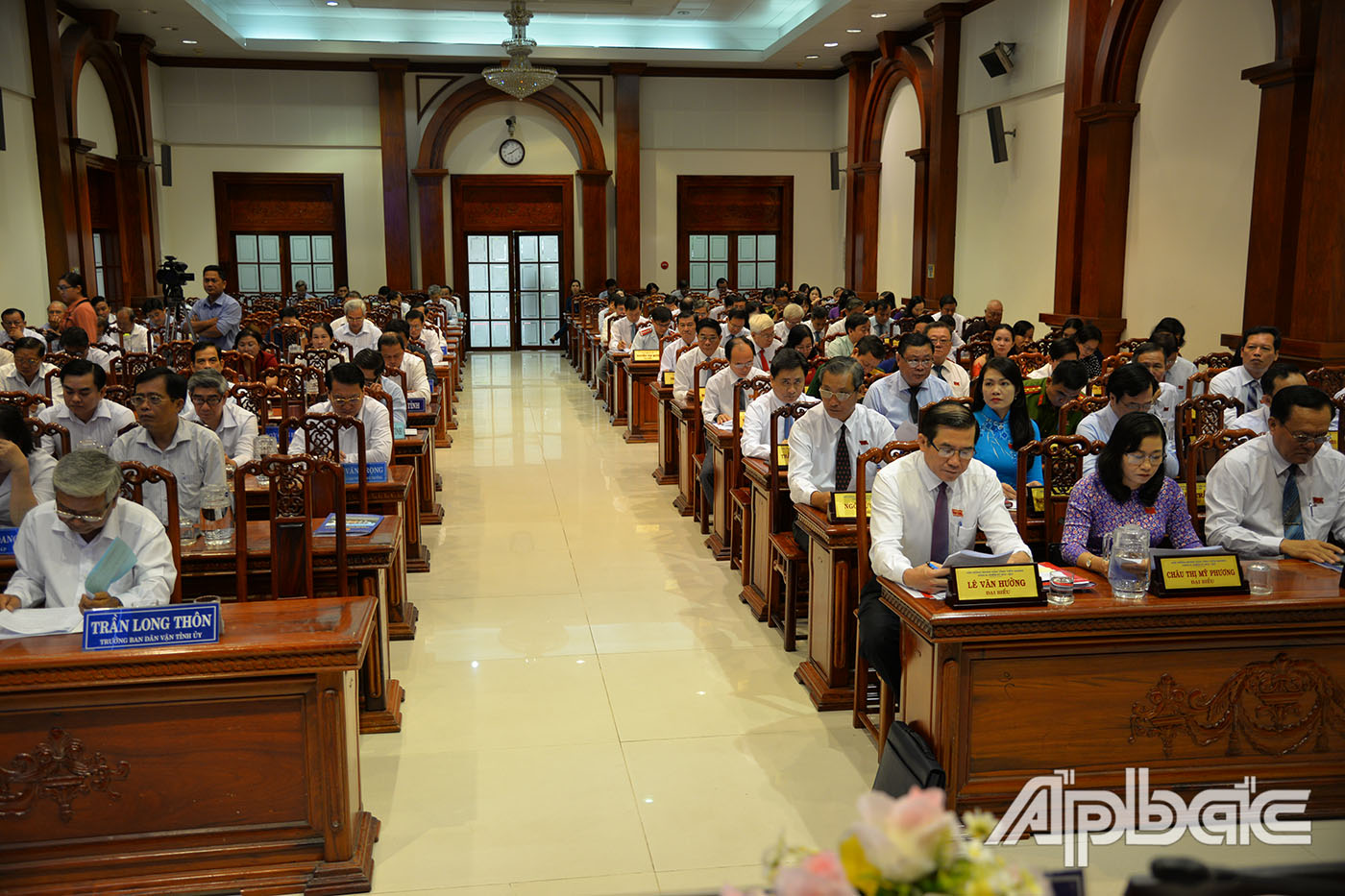 Quang cảnh kỳ họp