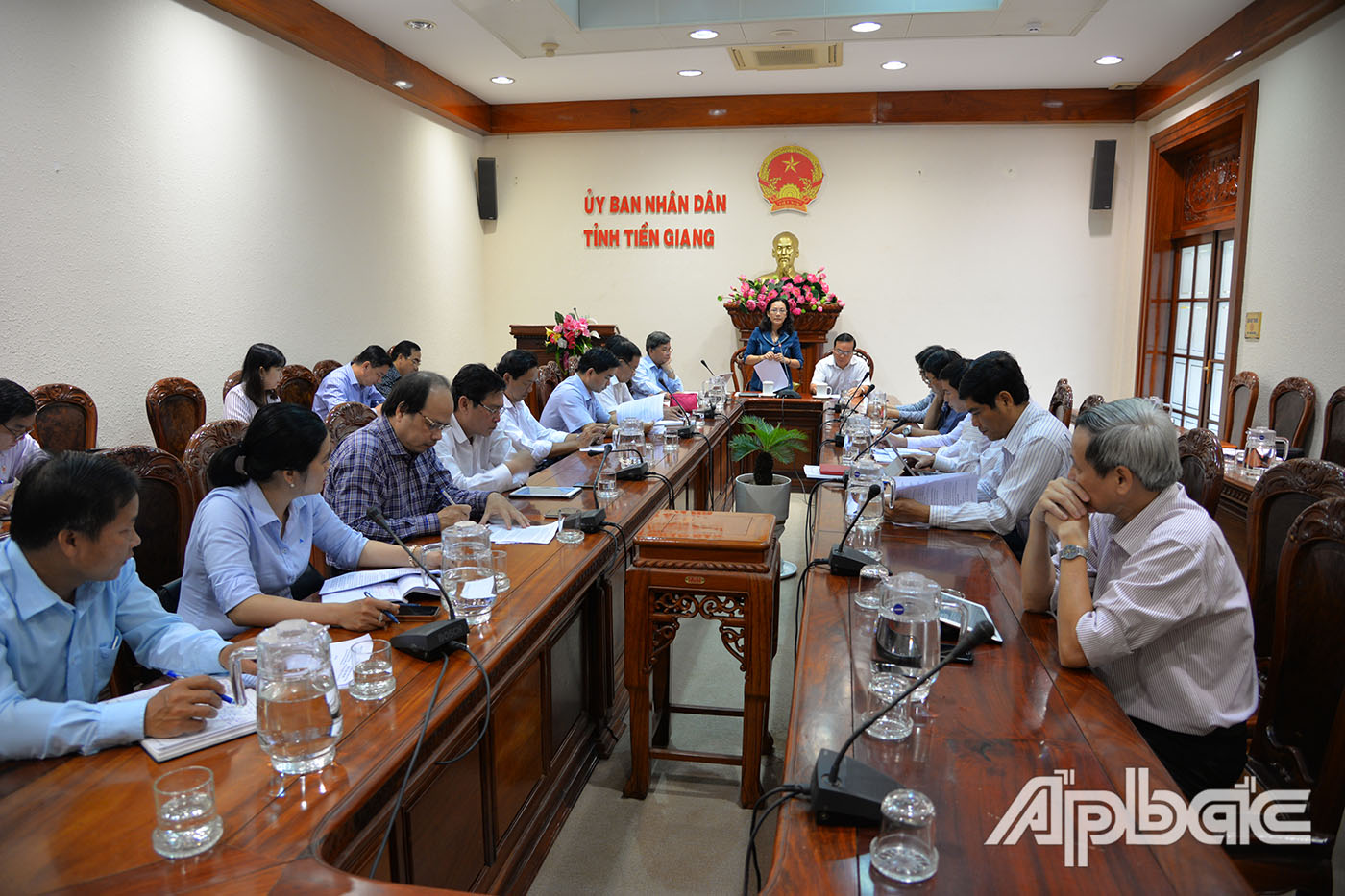 Quang cảnh buổi làm việc