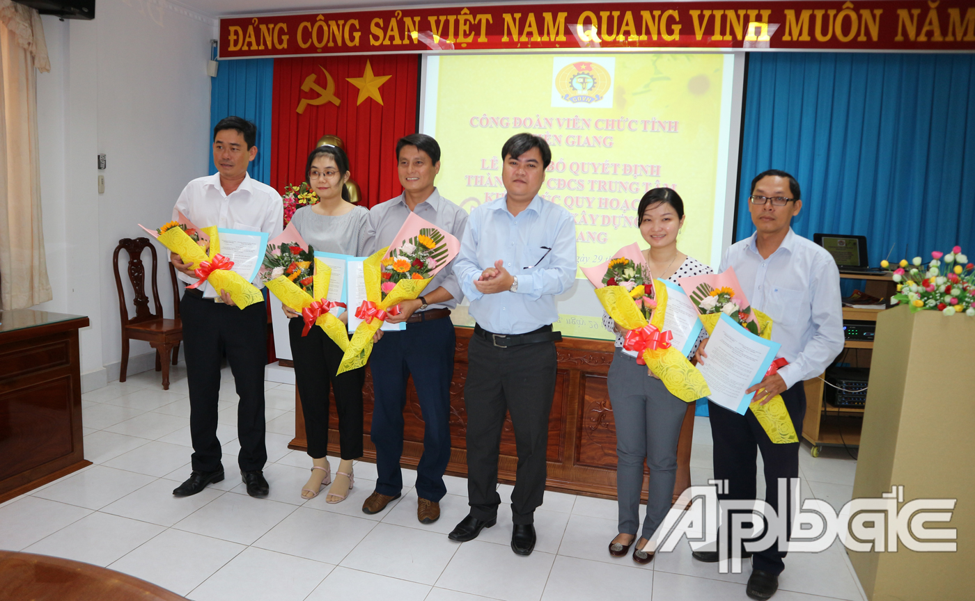 Ban chấp hành lâm thời 