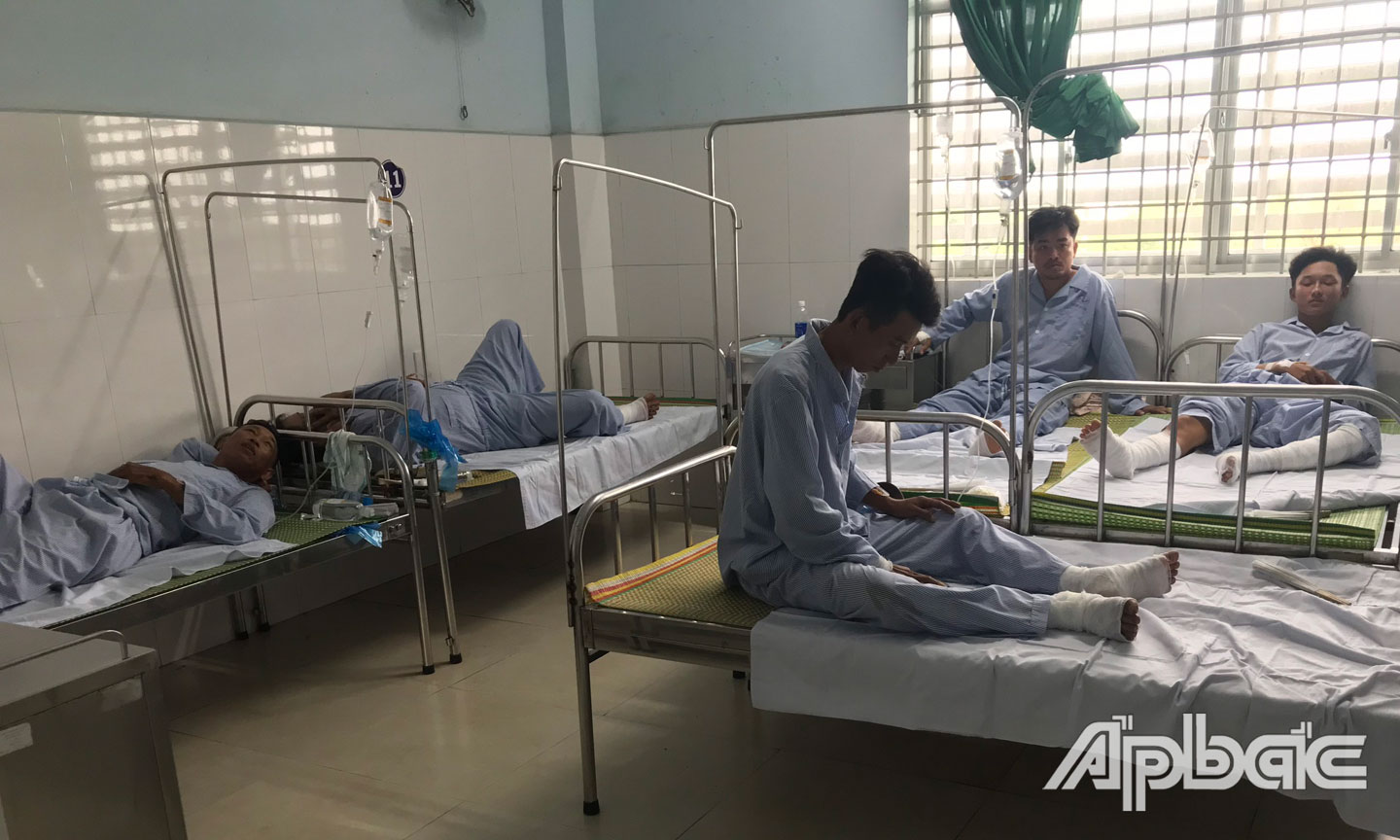 Các nạn nhân đang điều trị tại bệnh viên.