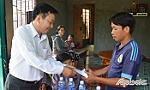 Thăm các gia đình nạn nhân tai nạn giao thông