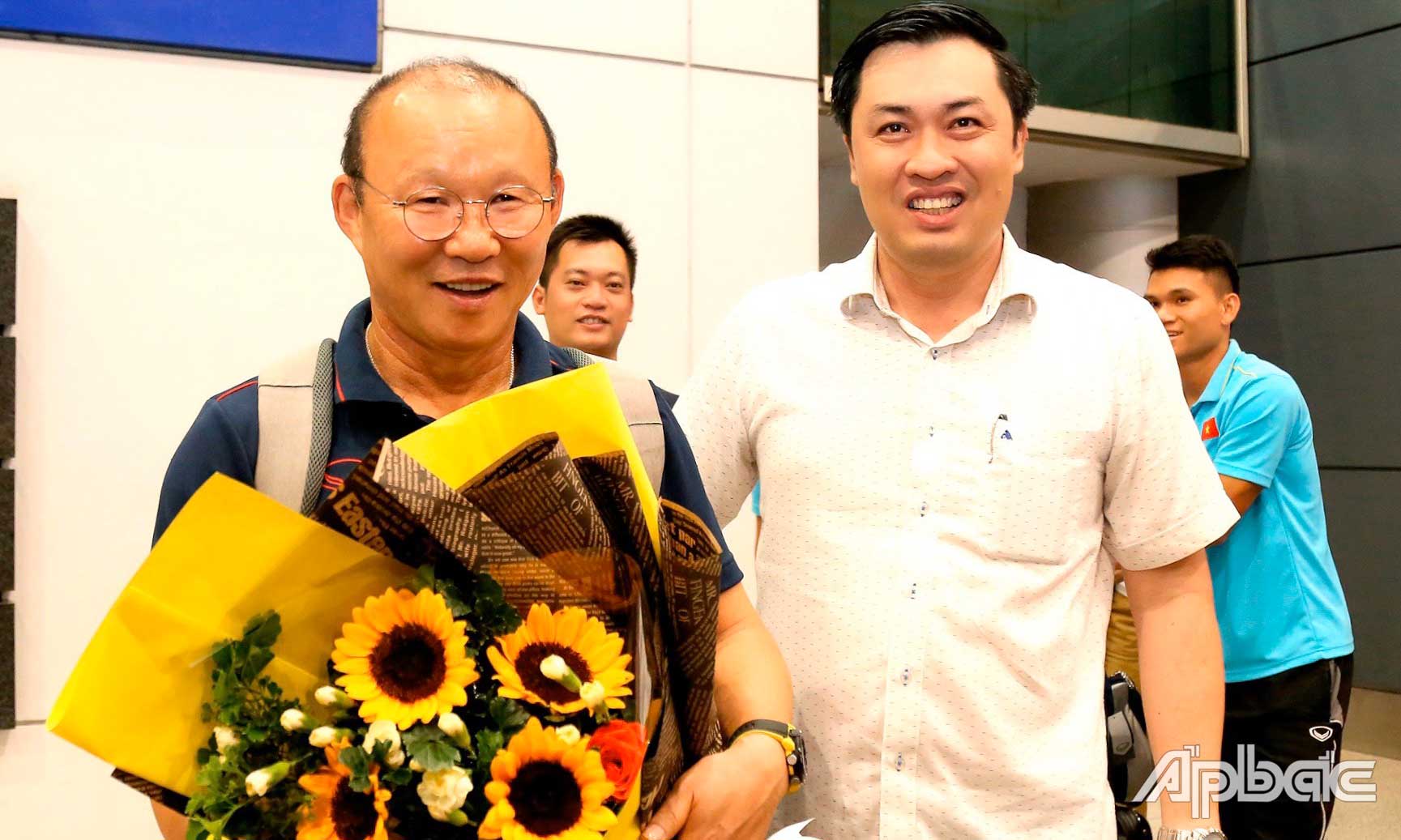 Lãnh đạo VFF luôn quan tâm và gắn kết với HLV Park.