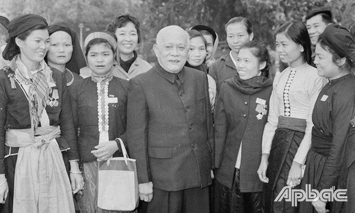 Chủ tịch nước Tôn Đức Thắng nói chuyện với các đại biểu dự Đại hội lần thứ III MTTQ Việt Nam,  ngày 14-12-1971 tại Hà Nội.                                                                                                                                  Ảnh: TTXVN