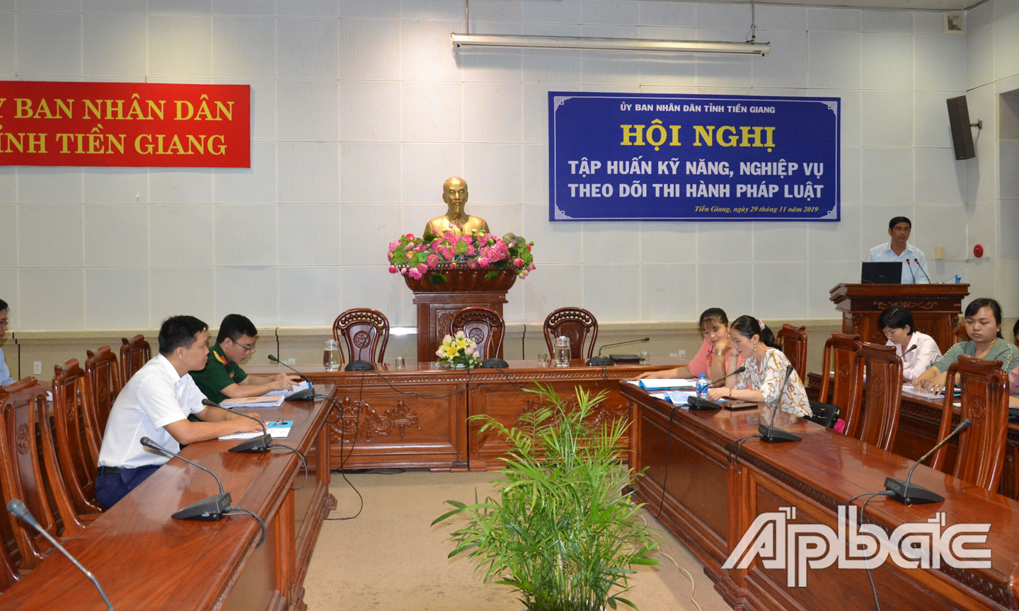 Quang cảnh hội nghị.