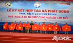 Trao 1.000 lá cờ Tổ quốc cho ngư dân Tiền Giang