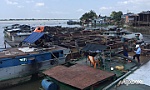 Bắt 20 phương tiện khai thác cát trái phép trên sông Tiền