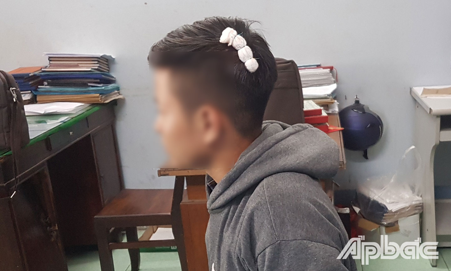 Hưng bị nhóm đối tượng chém trọng thương.