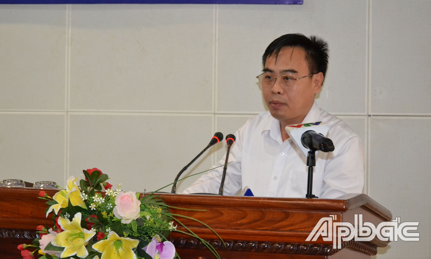 Đại diện DNDA phát biểu tại buổi họp báo.