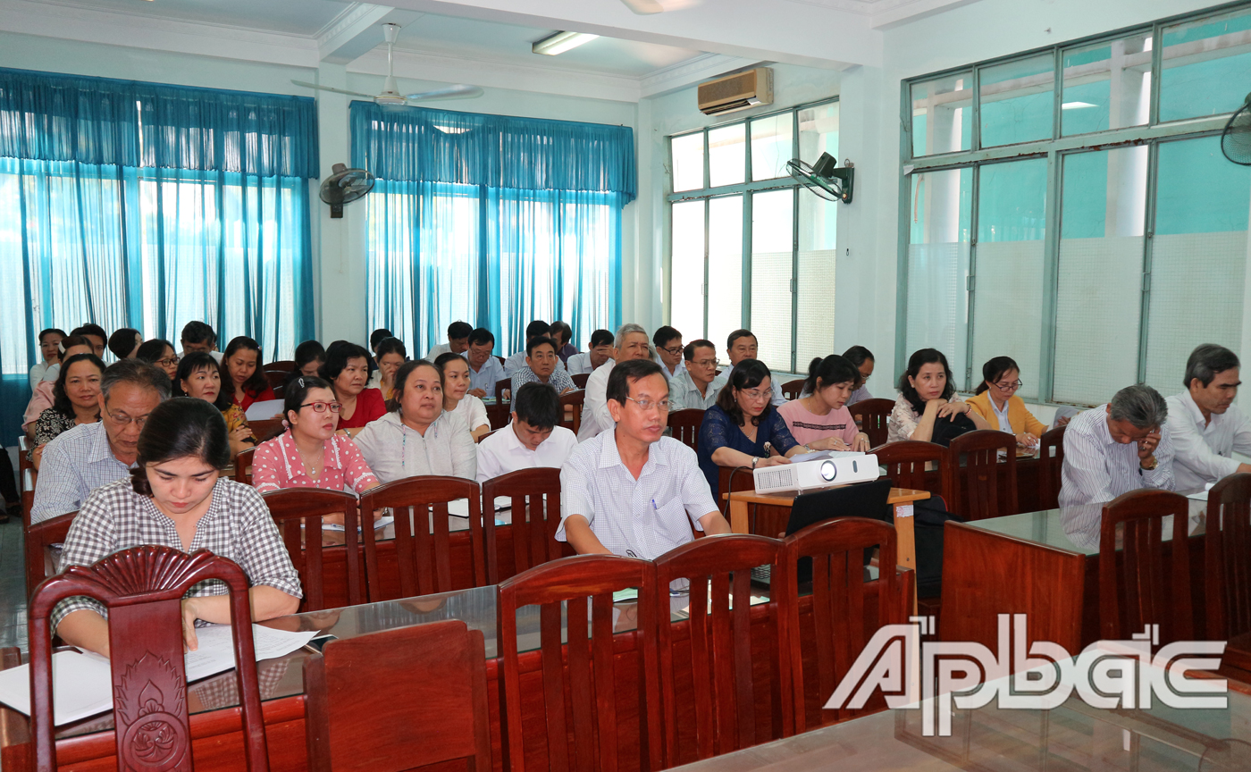 Quang cảnh hội nghị