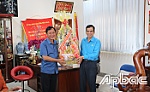 Thăm, chúc tết công nhân và doanh nghiệp
