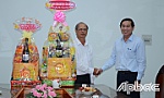 Chủ tịch UBND tỉnh Tiền Giang Lê Văn Hưởng thăm, chúc tết các đơn vị