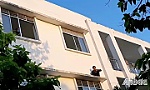 Giải cứu thành công bệnh nhân định nhảy lầu tự tử