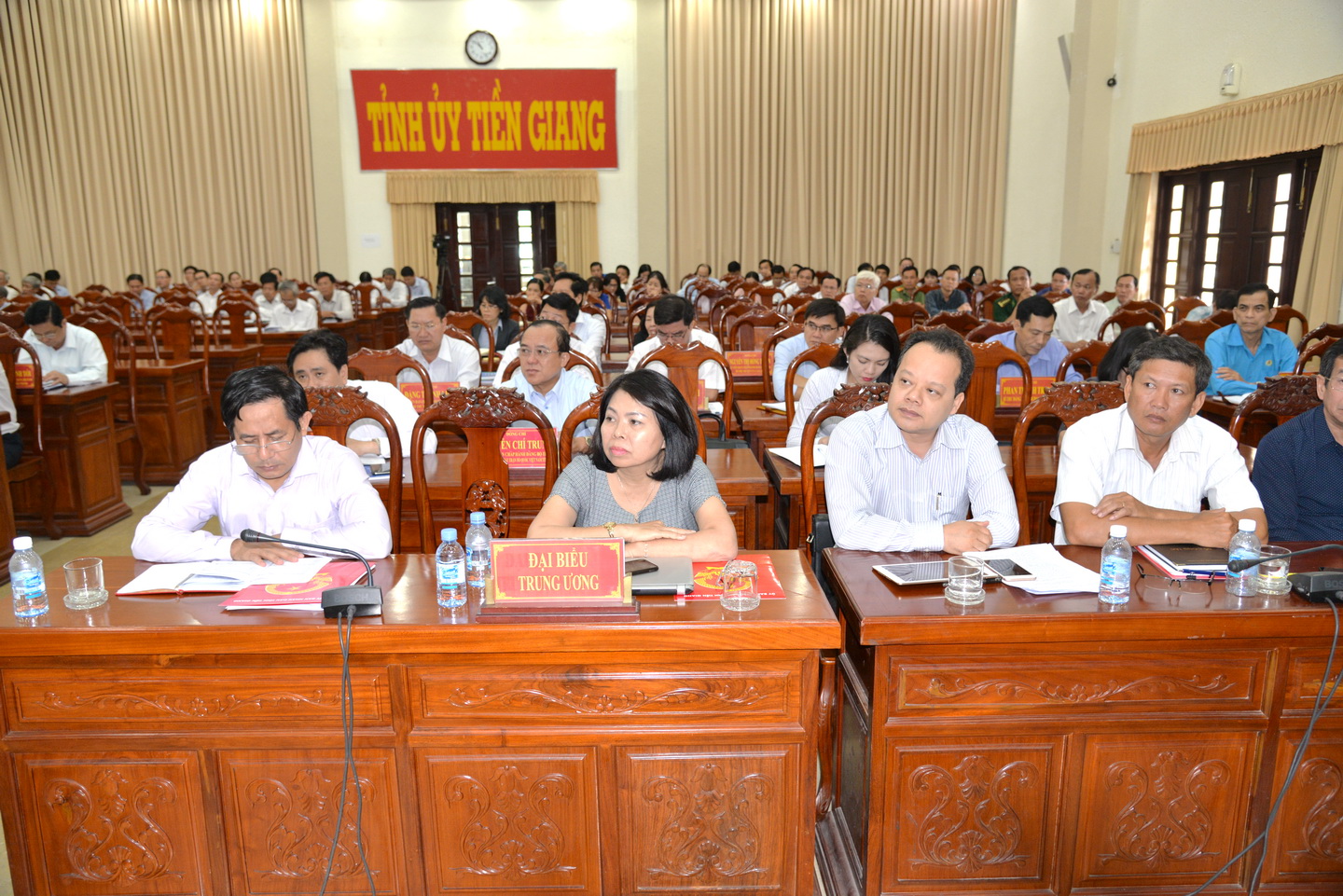 Đại diện các cơ quan trung ương dự hội nghị
