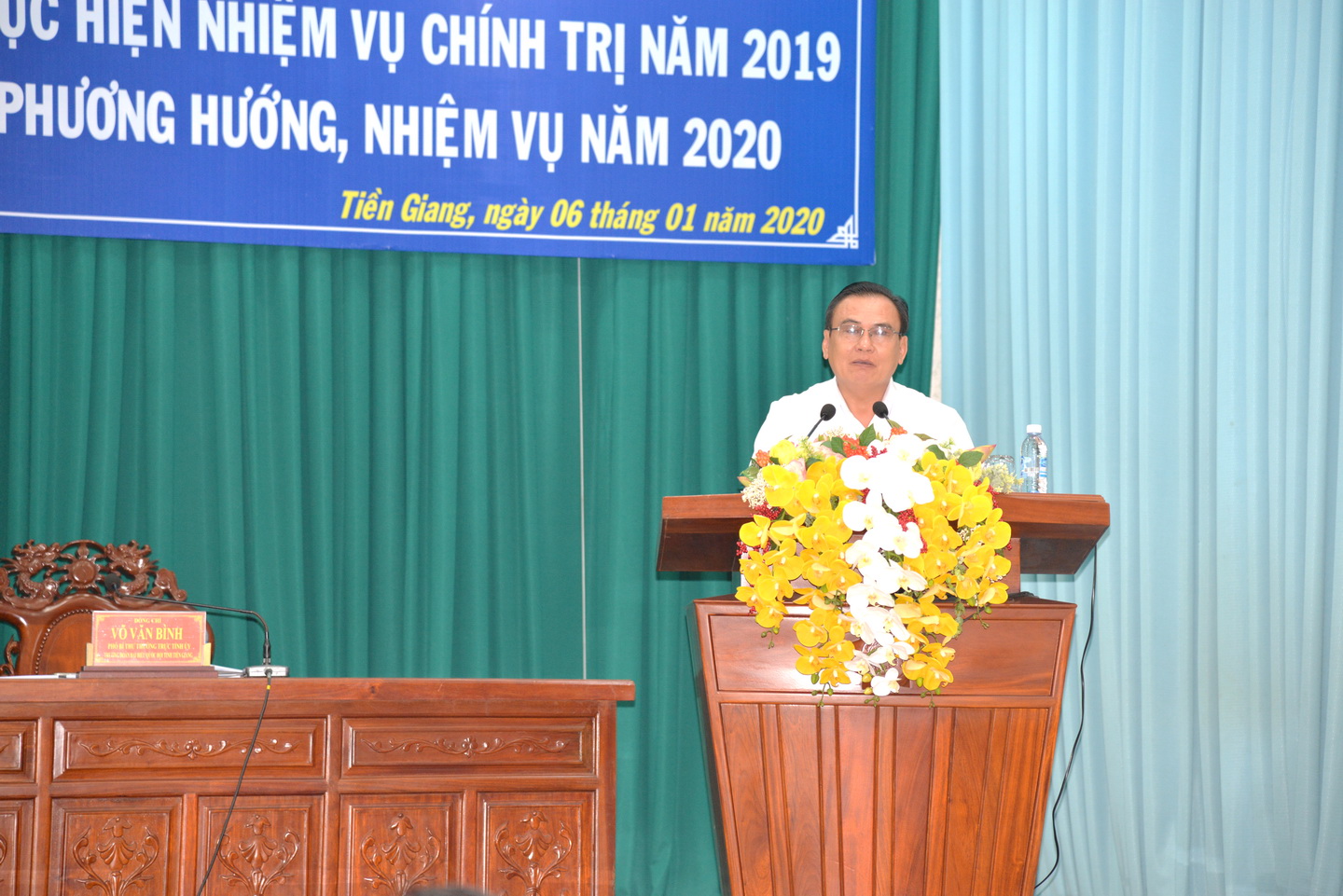Đồng chí Võ Văn Bình, Phó Bí thư Thường trực Tỉnh ủy gợi ý những vấn đề trọng tâm hội nghị cần tập trung thảo luận