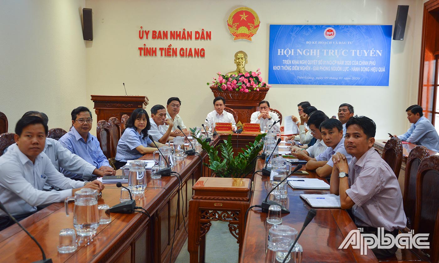 Các đại biểu dự hội nghị tại điểm cầu Tiền Giang.