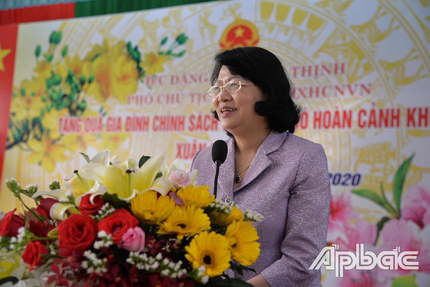 Phó Chủ tịch nước Đặng Thị Ngọc Thịnh phát biểu tại chương trình tặng quà tết.