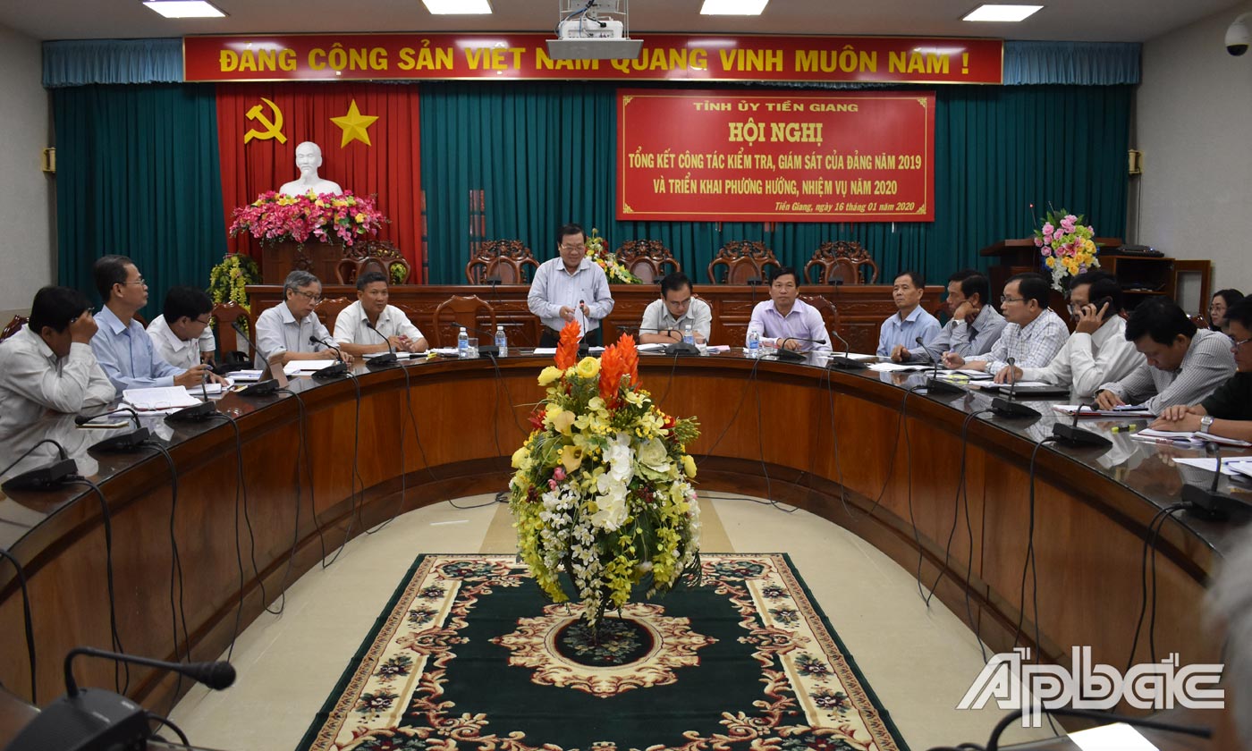 Quang cảnh hội nghi.