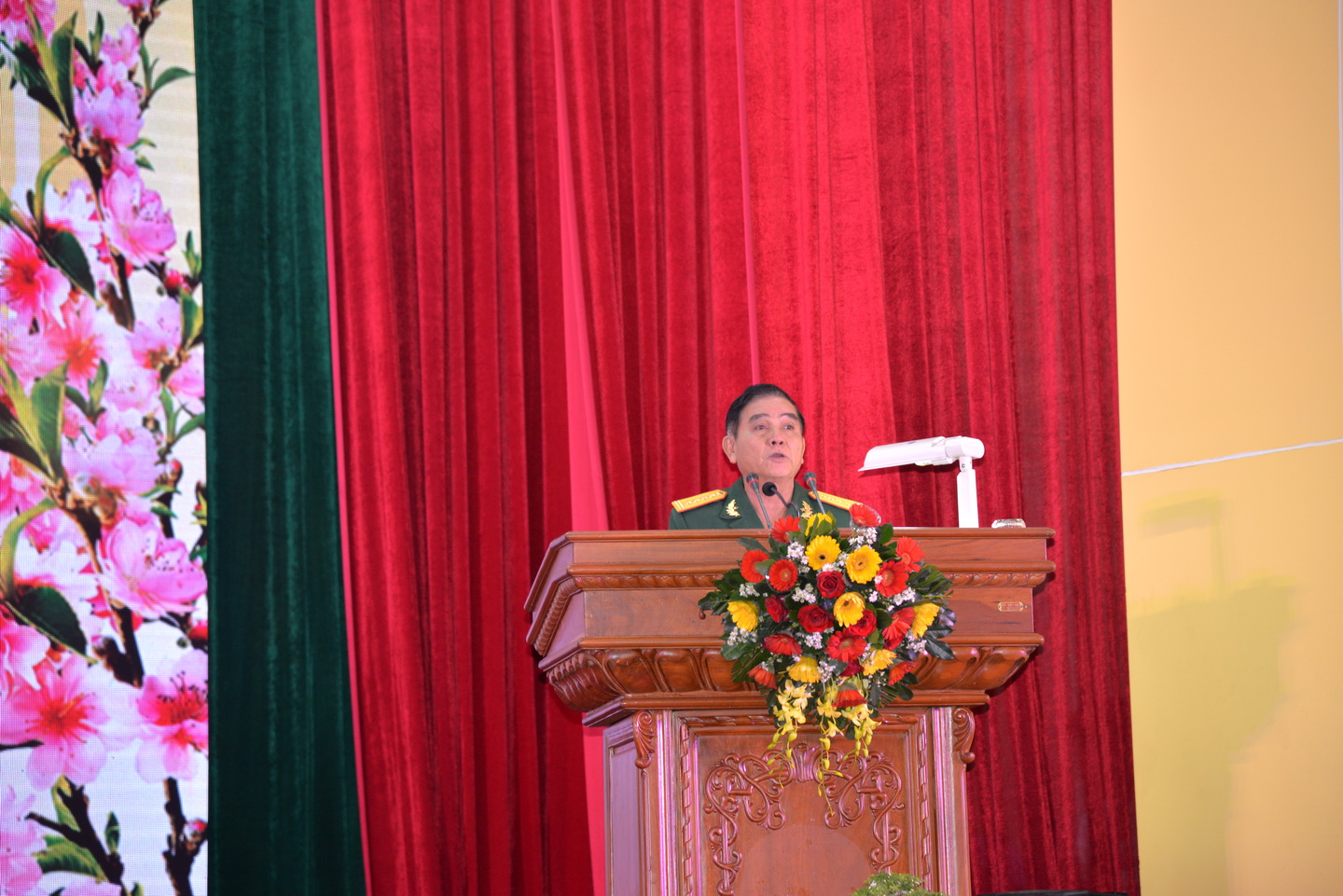 Đại tá Lương Quốc Thọ, Chủ tịch Hội Cựu chiến binh tỉnh nêu cảm tưởng, tấm lòng son sắt của cựu chiến binh đối với Đảng, với đất nước.