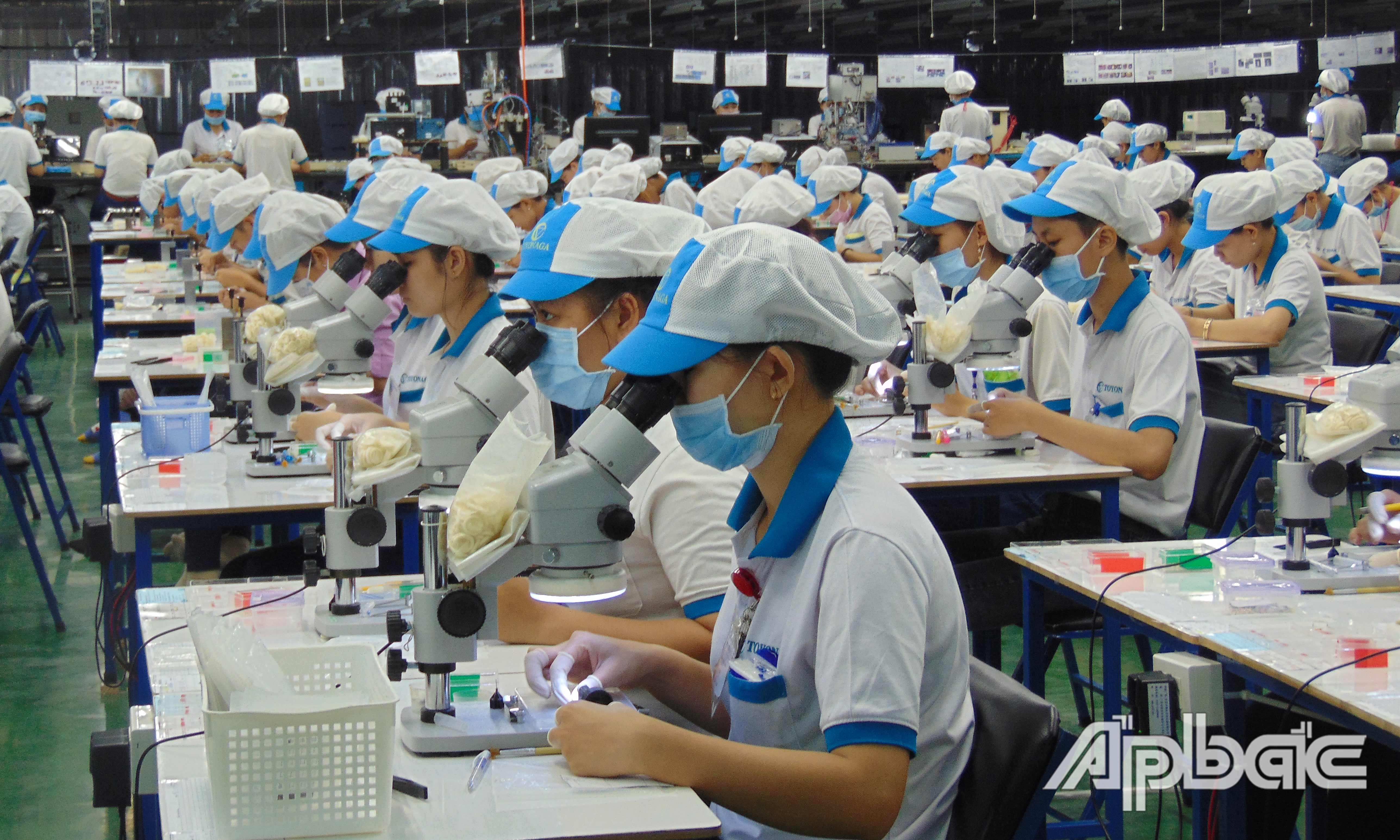 Kim ngạch xuất khẩu của tỉnh năm 2019 đạt 3,05 tỷ USD.                                                                                                      Ảnh: HỮU NGHỊ