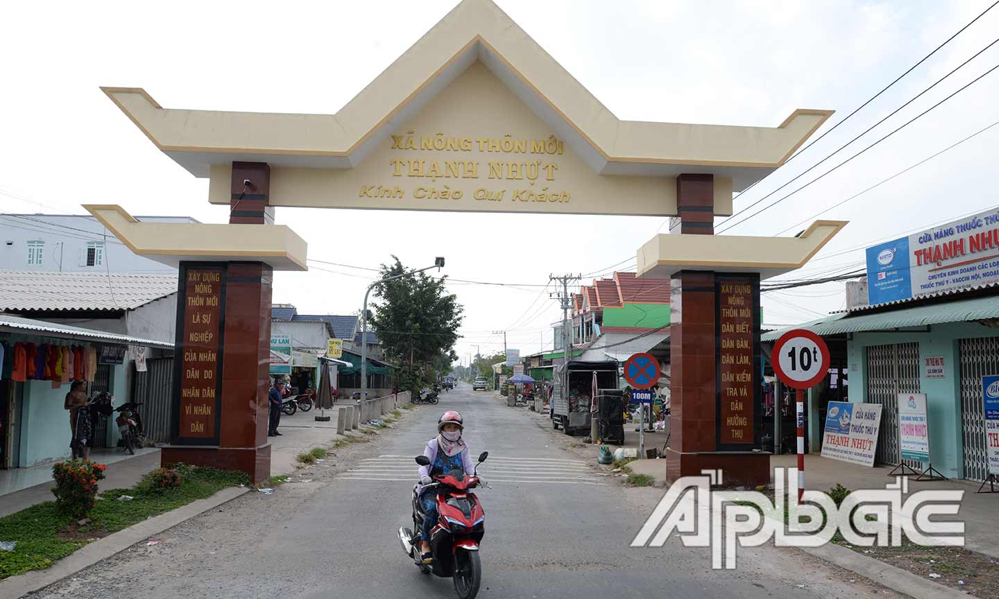 Cổng chào vào xã Thạnh Nhựt.