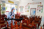 Tiền Giang: Khử trùng, sát khuẩn trường học đón học sinh sau tết