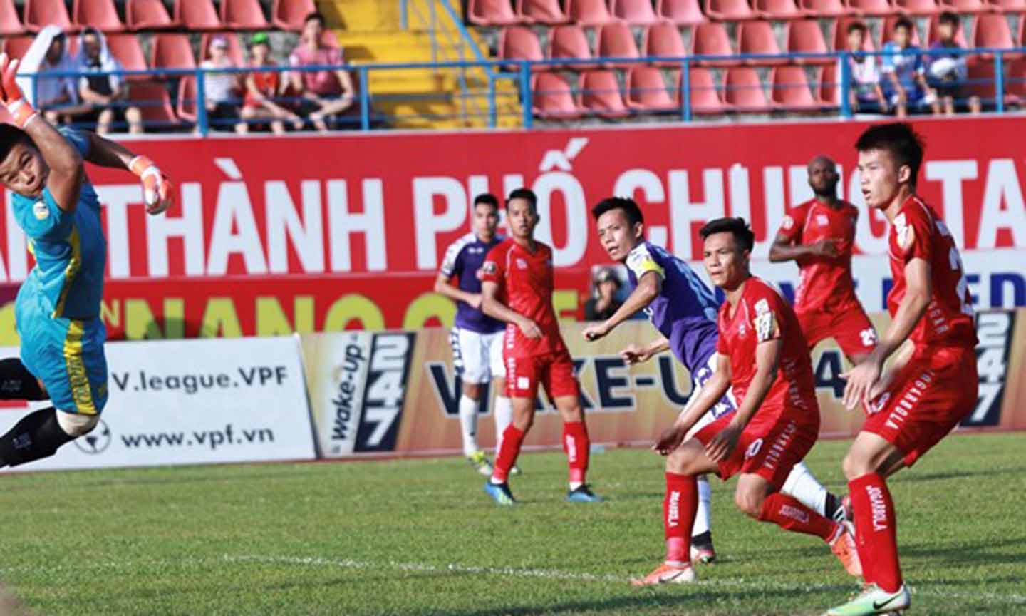  Lịch thi đấu V-League 2020 nhiều khả năng cũng sẽ bị thay đổi vì dịch viêm phổi cấp do virus corona chủng mới gây ra. (Ảnh: Nguyên An/Vietnam+)